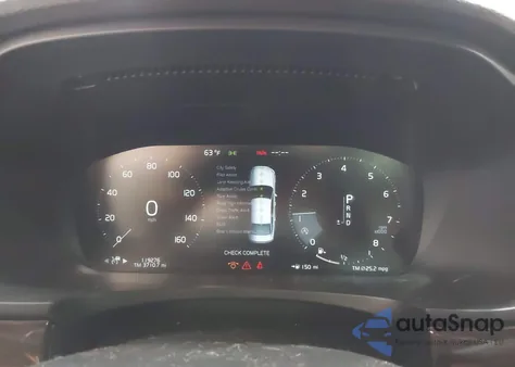 2018 Volvo S90 T6 Momentum from USA, damaged, VIN LVY992MK4JP004803